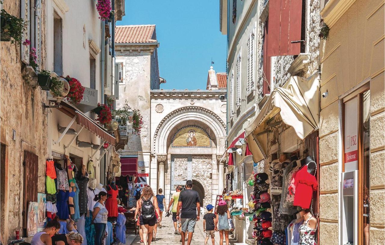 Beautiful Apartment In Porec With Wifi Ngoại thất bức ảnh